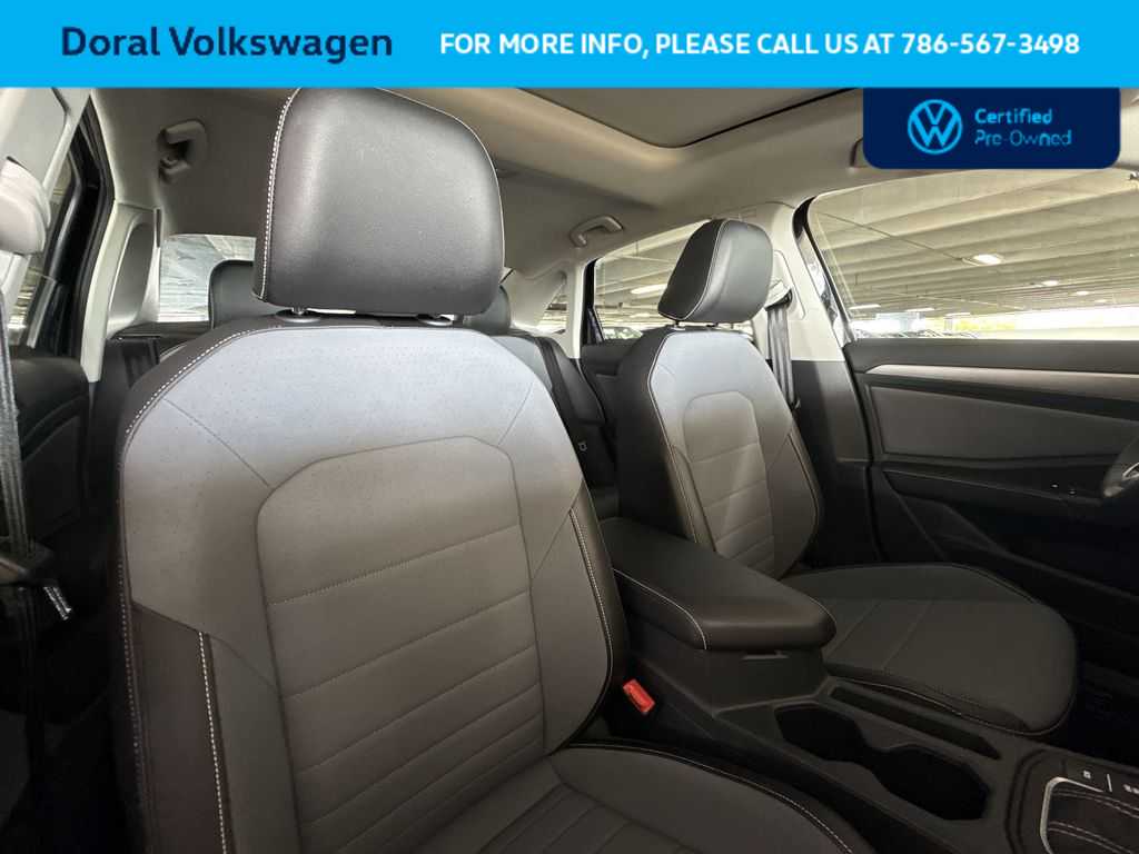 Thumbnail: 2025 Volkswagen Jetta - 27