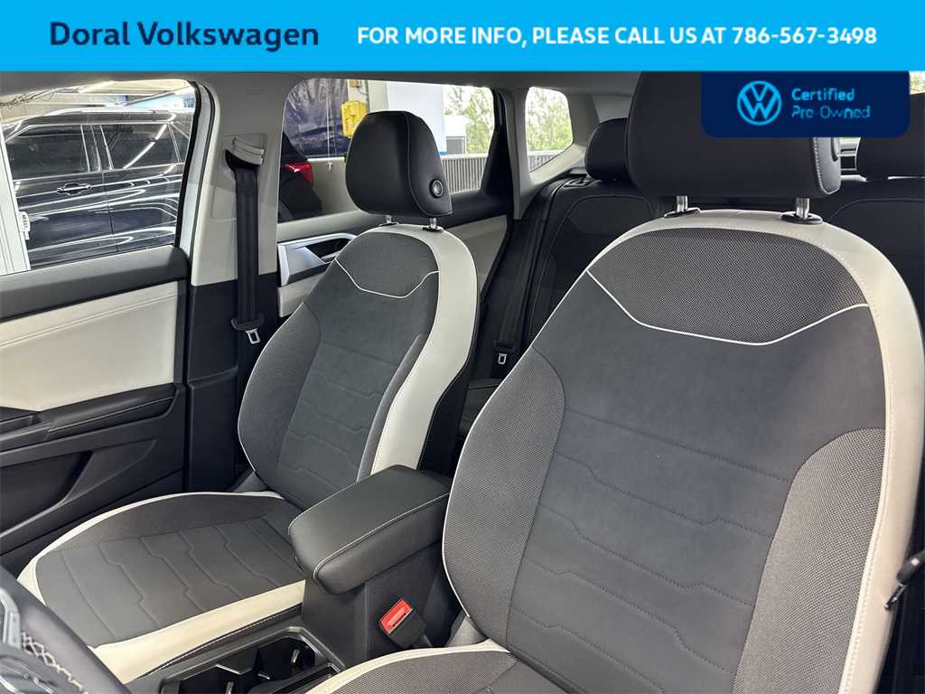 Thumbnail: 2025 Volkswagen Taos - 14