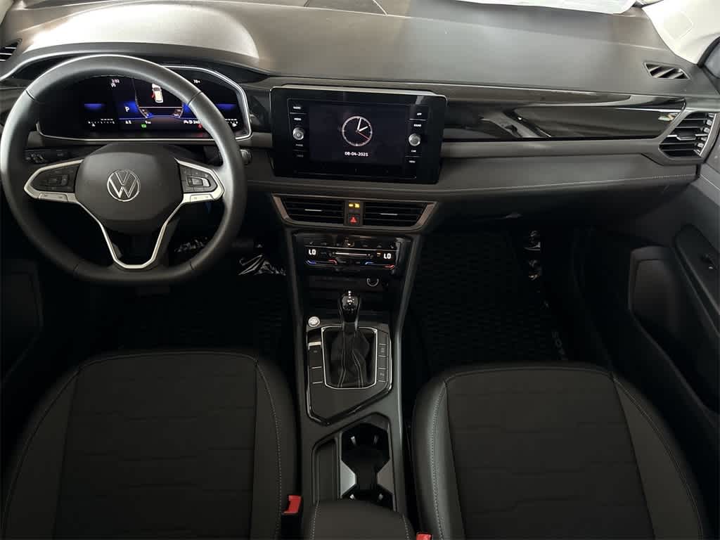 Thumbnail: 2025 Volkswagen Taos - 20