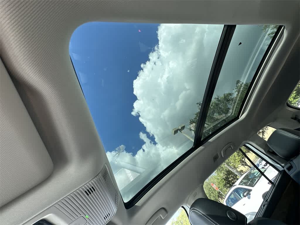 Thumbnail: 2026 Volkswagen Atlas - 17