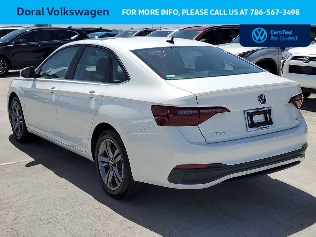 Thumbnail: 2023 Volkswagen Jetta - 15