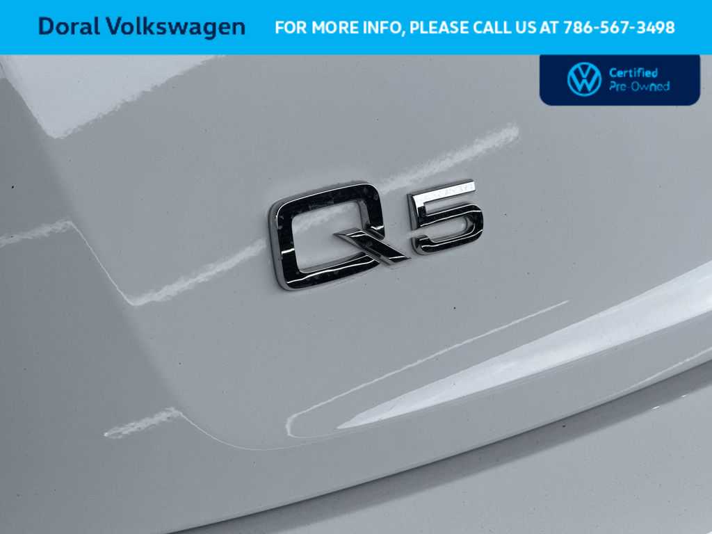 Thumbnail: 2023 Audi Q5 - 10