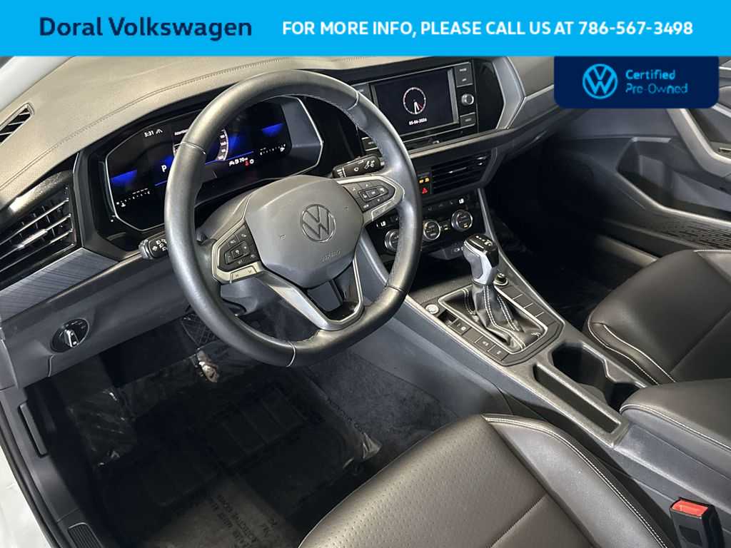 Thumbnail: 2024 Volkswagen Jetta - 13