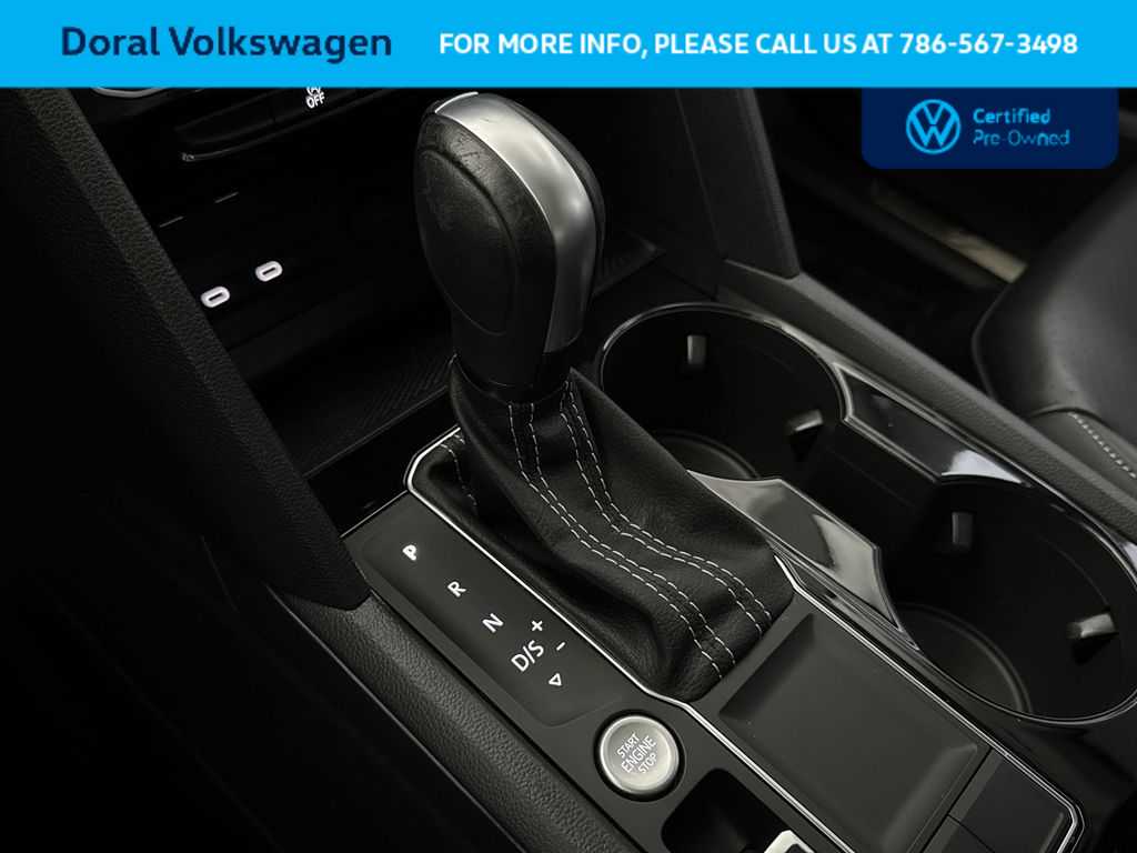 Thumbnail: 2022 Volkswagen Atlas - 21