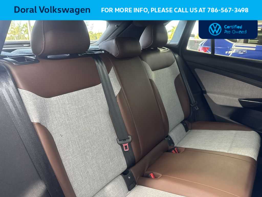 Thumbnail: 2023 Volkswagen ID.4 - 24