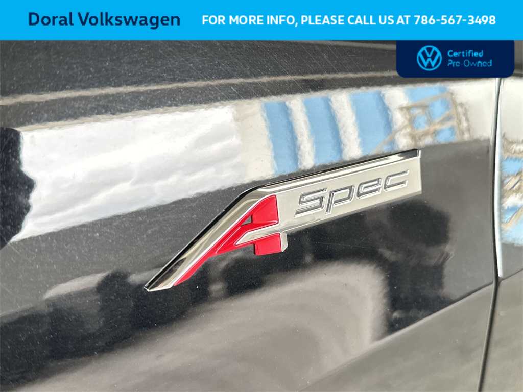 Thumbnail: 2024 Acura RDX - 10