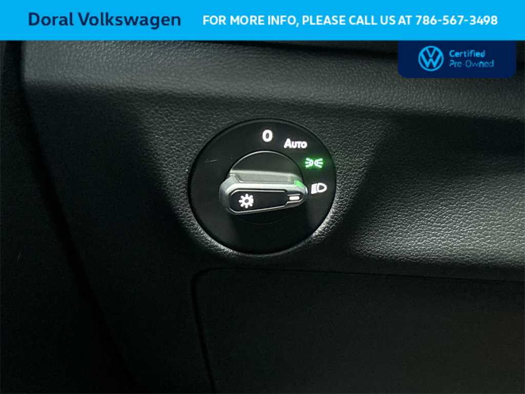 Thumbnail: 2024 Volkswagen Jetta - 17