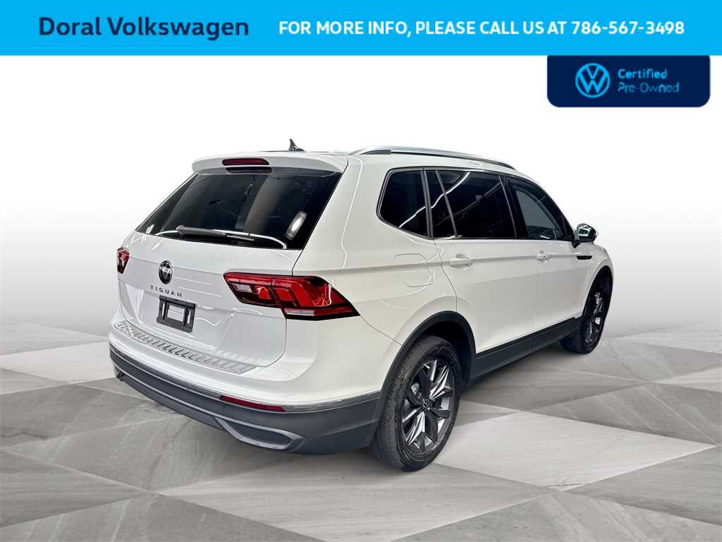 Thumbnail: 2022 Volkswagen Tiguan - 8