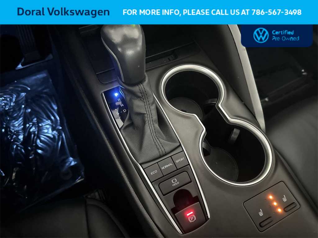 Thumbnail: 2023 Toyota Camry - 21