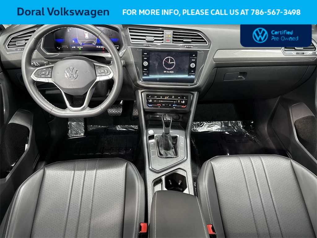 Thumbnail: 2023 Volkswagen Tiguan - 24