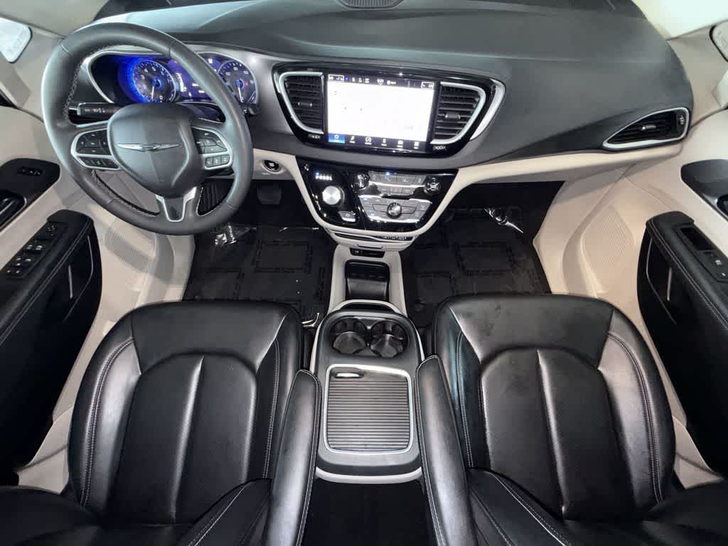 Thumbnail: 2023 Chrysler Pacifica - 24