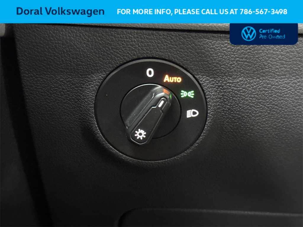 Thumbnail: 2024 Volkswagen Taos - 17