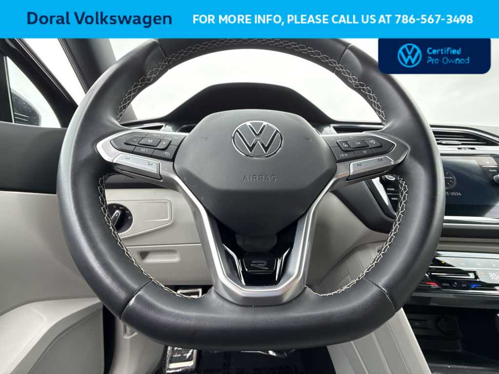 Thumbnail: 2023 Volkswagen Tiguan - 15