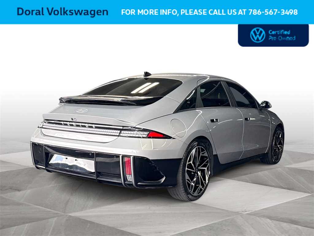 Thumbnail: 2023 Hyundai Ioniq 6 - 8