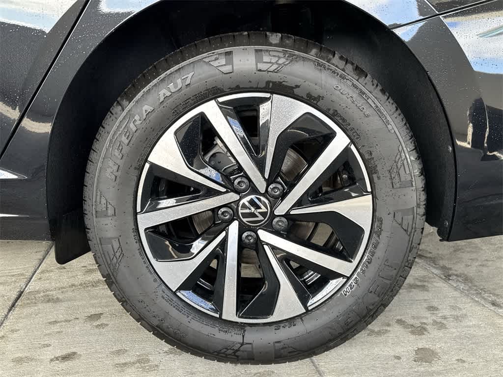 Thumbnail: 2026 Volkswagen Jetta - 10