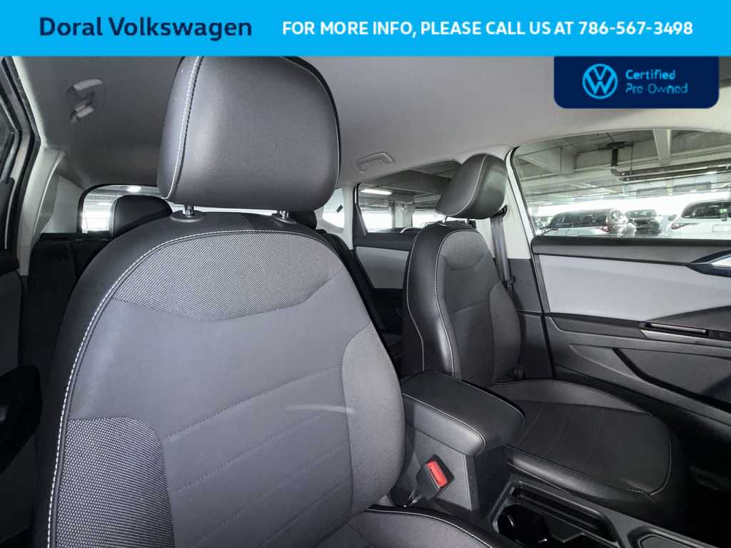 Thumbnail: 2022 Volkswagen Taos - 27