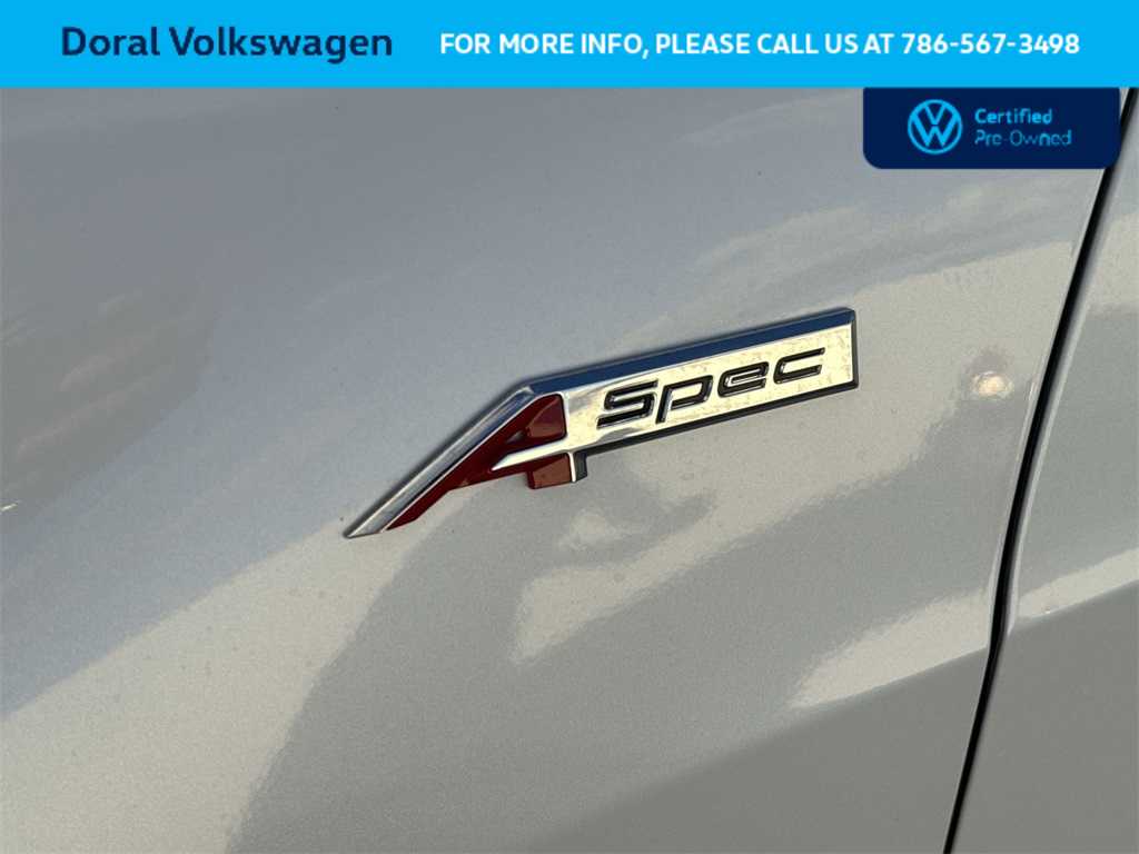 Thumbnail: 2023 Acura Integra - 10