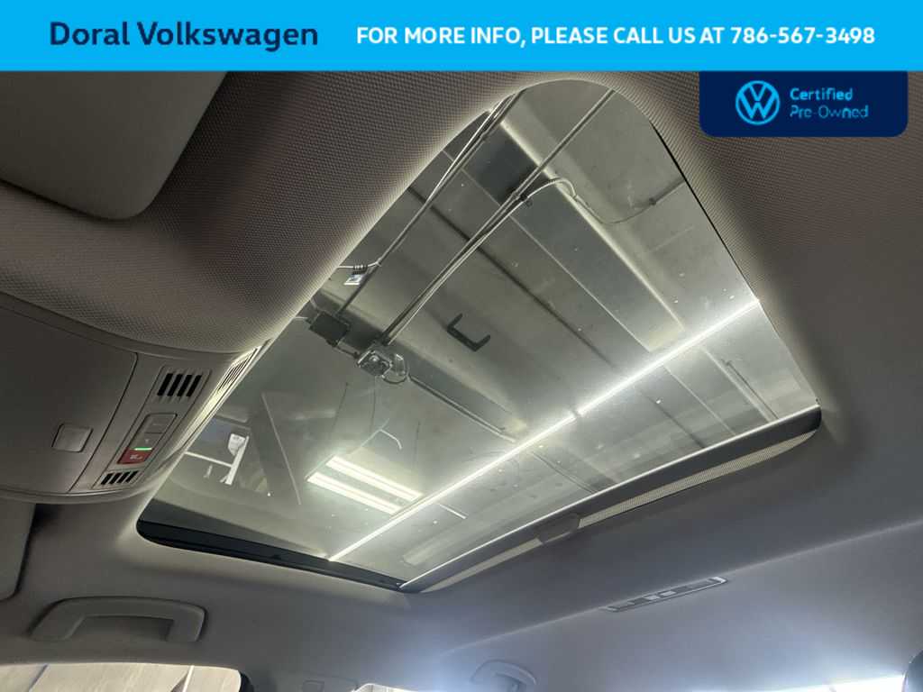 Thumbnail: 2021 Volkswagen Jetta - 17