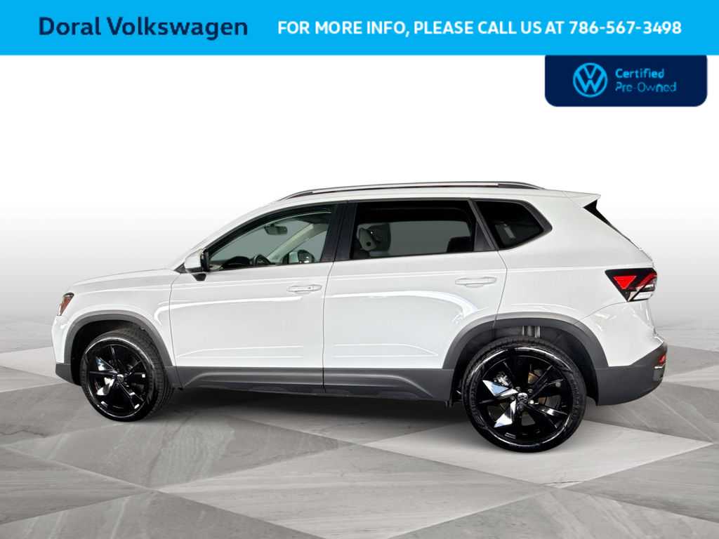 Thumbnail: 2025 Volkswagen Taos - 5