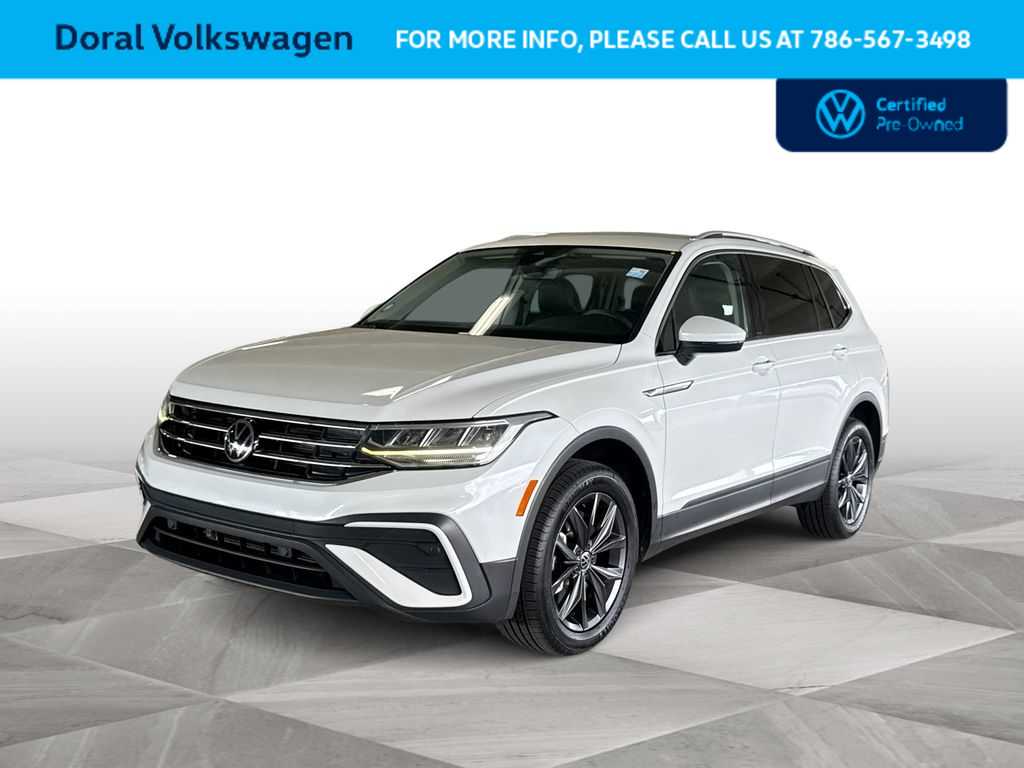 Thumbnail: 2023 Volkswagen Tiguan - 1