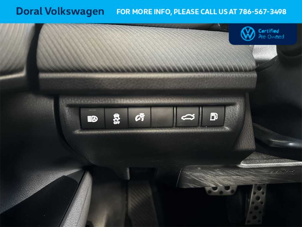 Thumbnail: 2025 Toyota Camry - 17