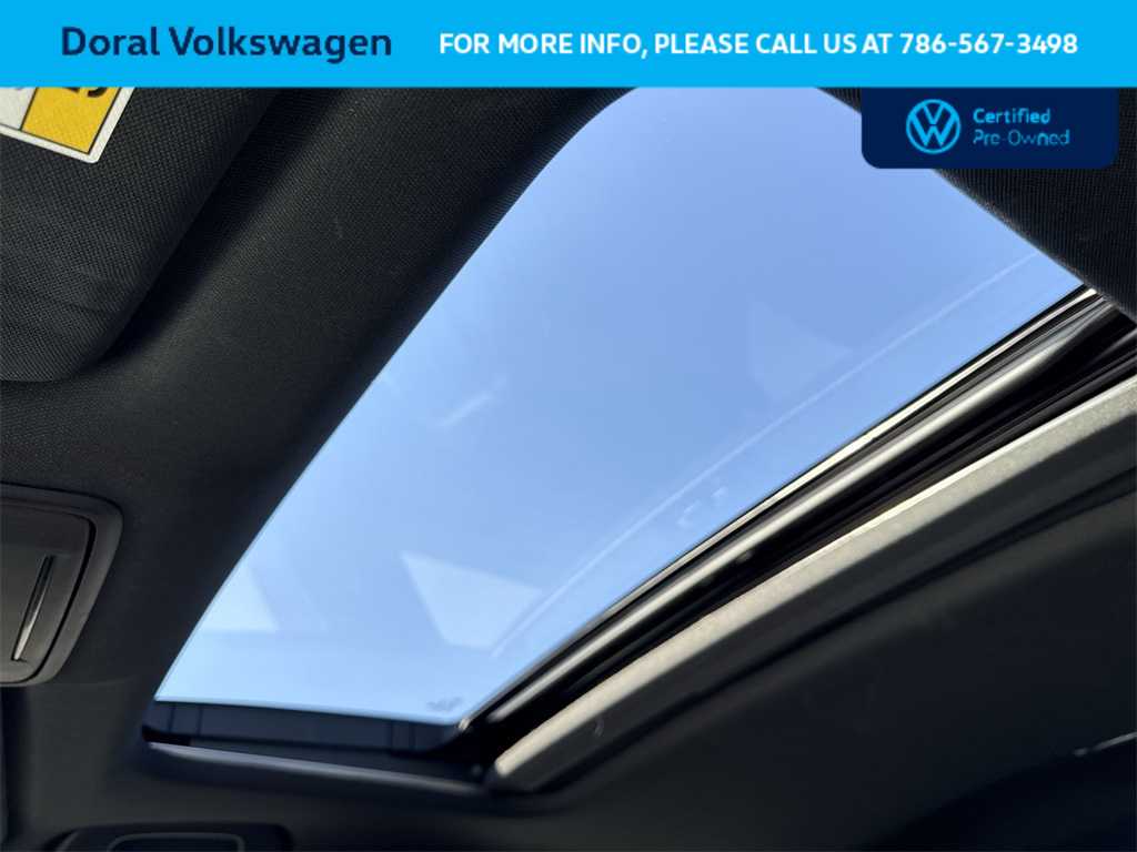 Thumbnail: 2023 Acura Integra - 21