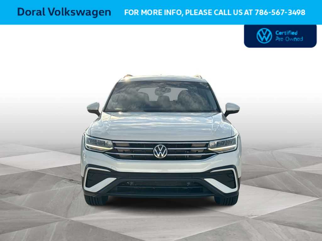 Thumbnail: 2023 Volkswagen Tiguan - 3
