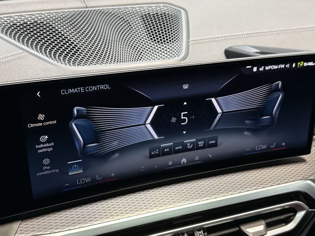 Thumbnail: 2024 BMW i4 - 19