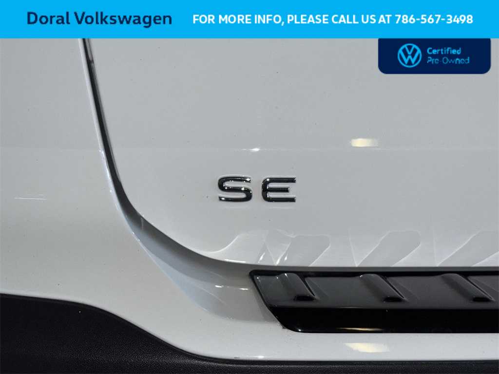 Thumbnail: 2025 Volkswagen Taos - 10