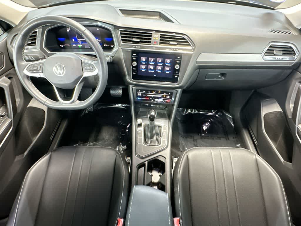 Thumbnail: 2023 Volkswagen Tiguan - 24