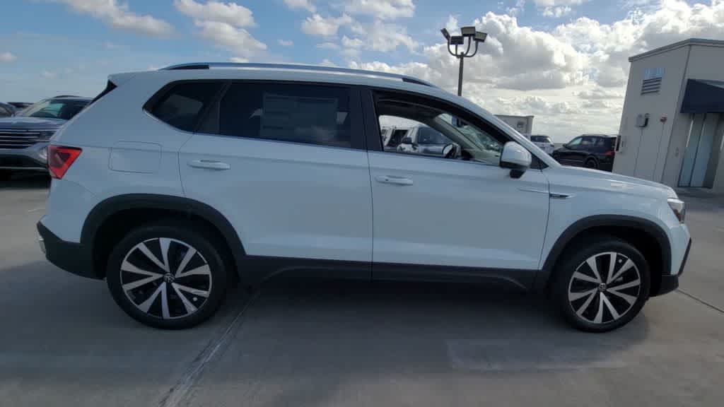 Thumbnail: 2023 Volkswagen Taos - 2