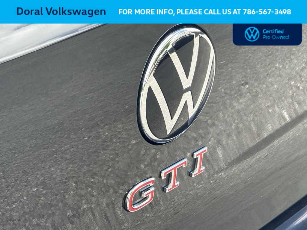 Thumbnail: 2025 Volkswagen Golf - 10
