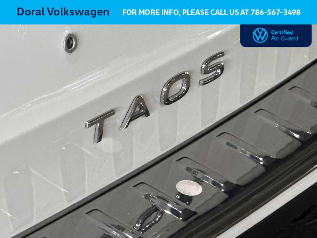 Thumbnail: 2025 Volkswagen Taos - 10