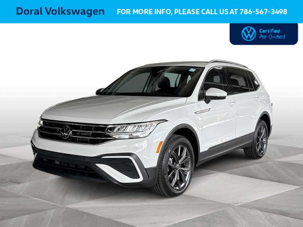 Thumbnail: 2022 Volkswagen Tiguan - 4