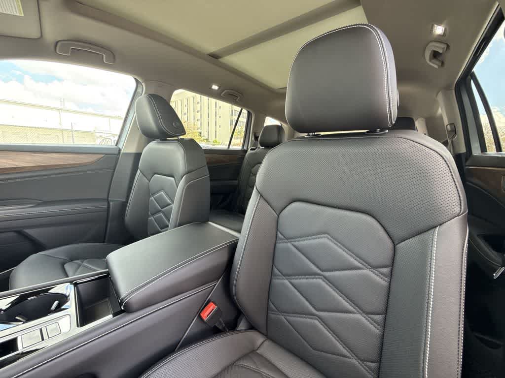 Thumbnail: 2026 Volkswagen Atlas - 14