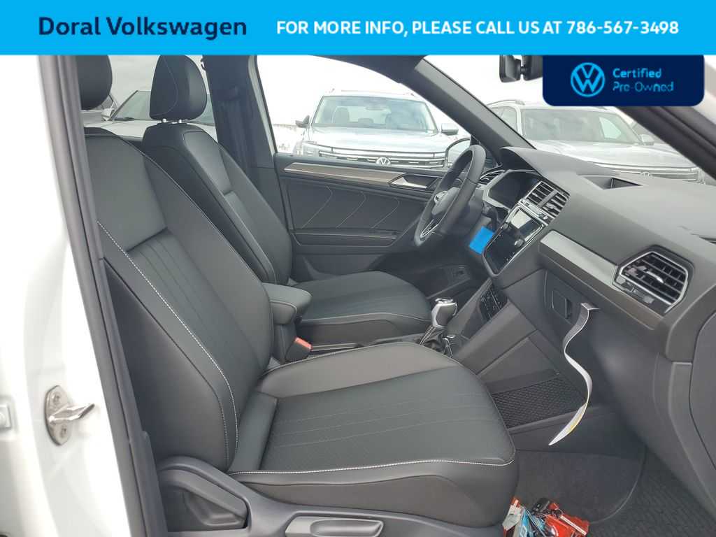 Thumbnail: 2024 Volkswagen Tiguan - 31