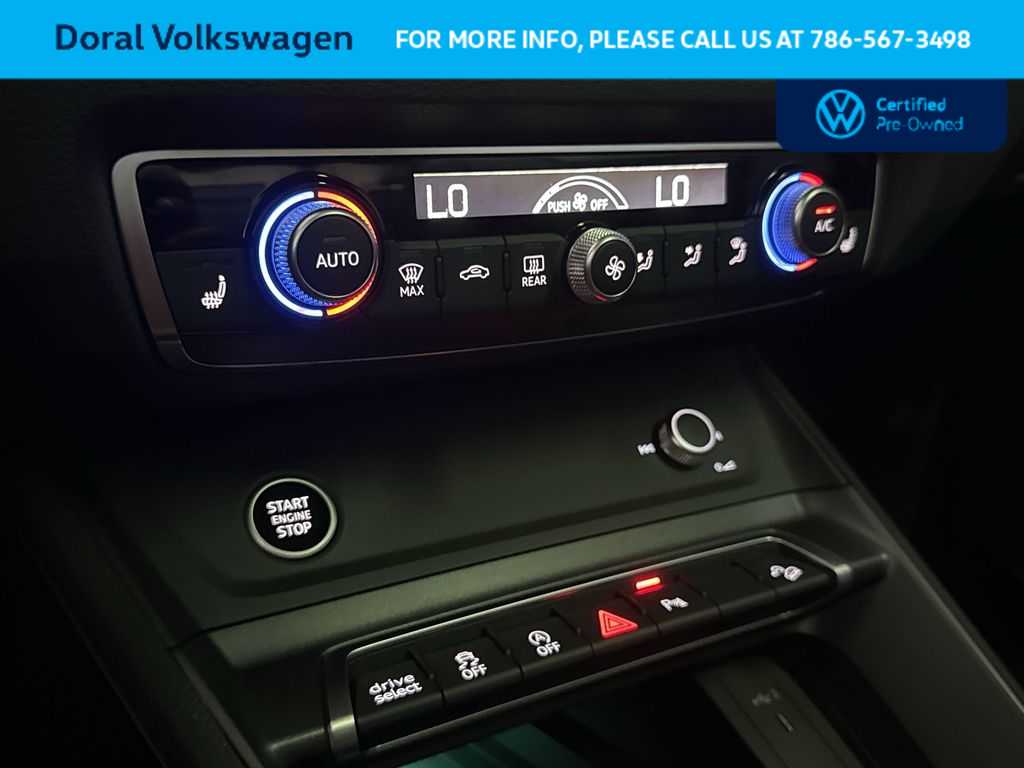 Thumbnail: 2024 Audi Q3 - 20