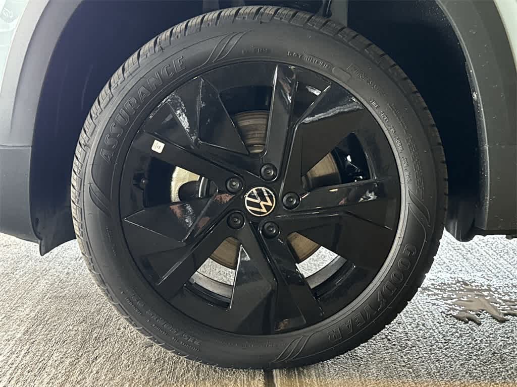 Thumbnail: 2025 Volkswagen Taos - 11