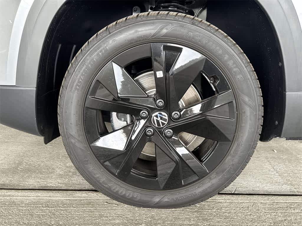 Thumbnail: 2026 Volkswagen Taos - 10