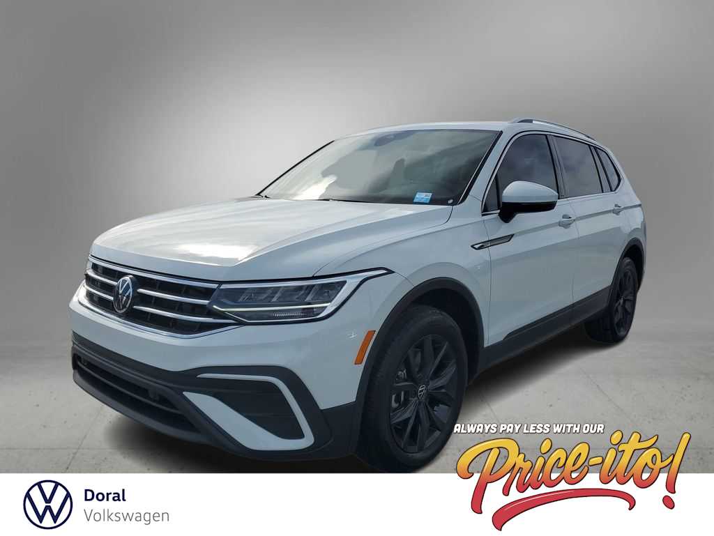 Thumbnail: 2024 Volkswagen Tiguan - 1