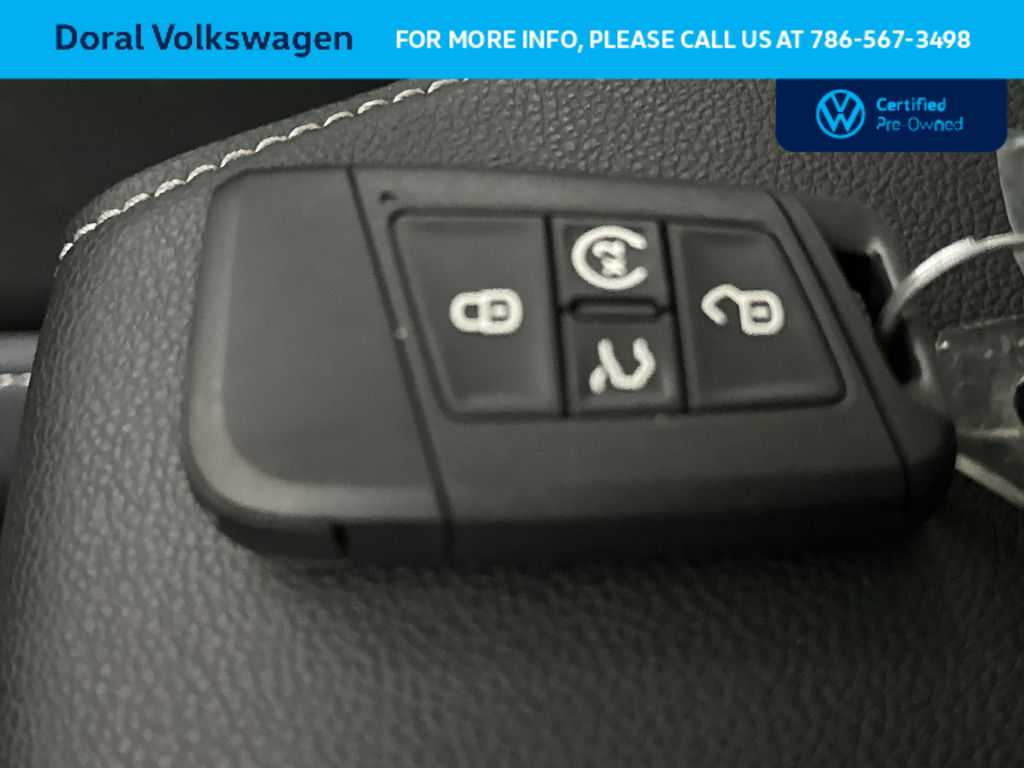 Thumbnail: 2023 Volkswagen Tiguan - 28
