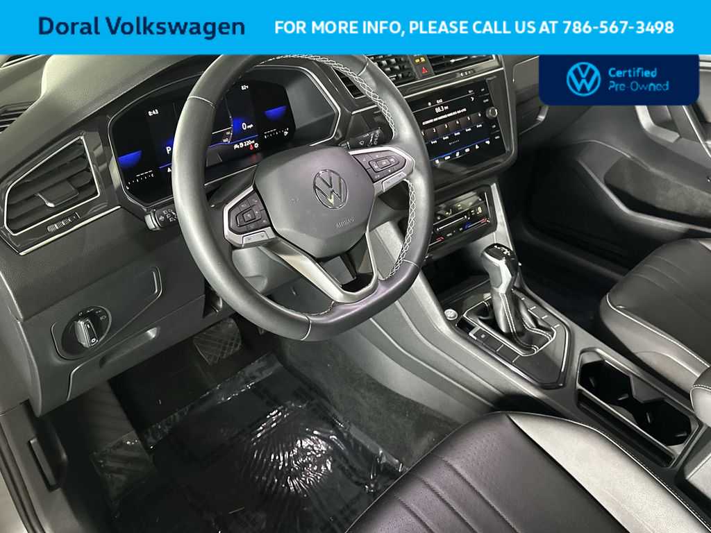 Thumbnail: 2023 Volkswagen Tiguan - 13