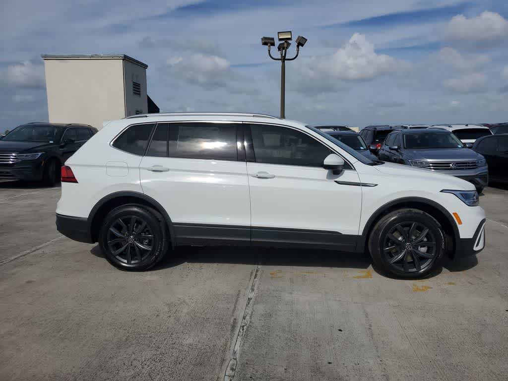 Thumbnail: 2024 Volkswagen Tiguan - 12