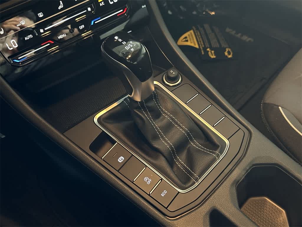 Thumbnail: 2026 Volkswagen Jetta - 21