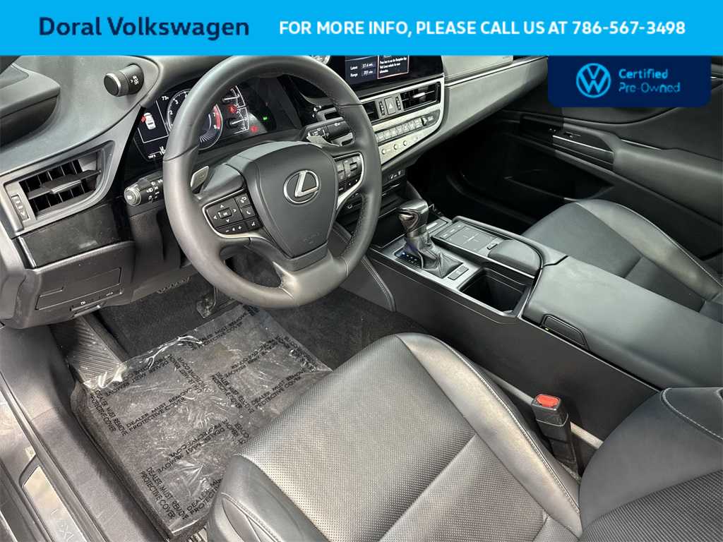 Thumbnail: 2022 Lexus ES - 13