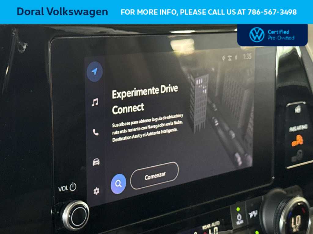Thumbnail: 2023 Toyota Highlander - 18