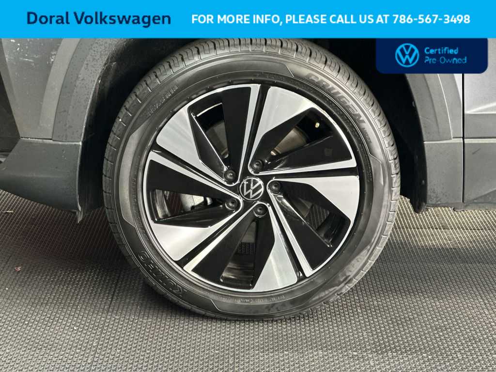 Thumbnail: 2024 Volkswagen Taos - 11