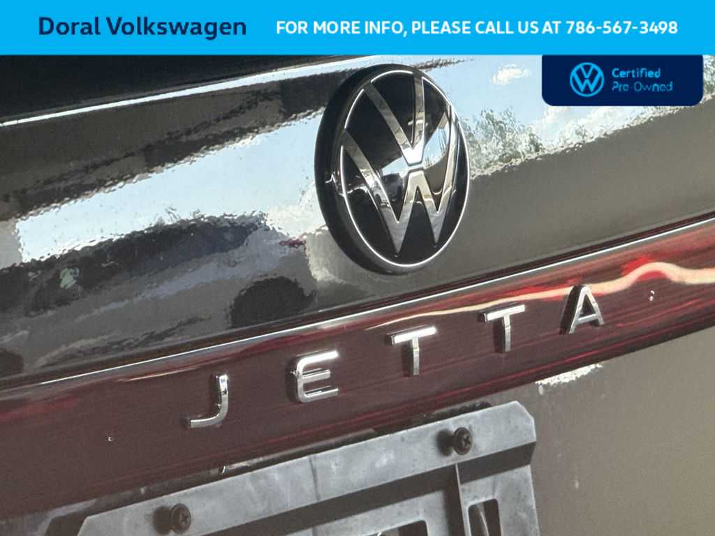 Thumbnail: 2025 Volkswagen Jetta - 10