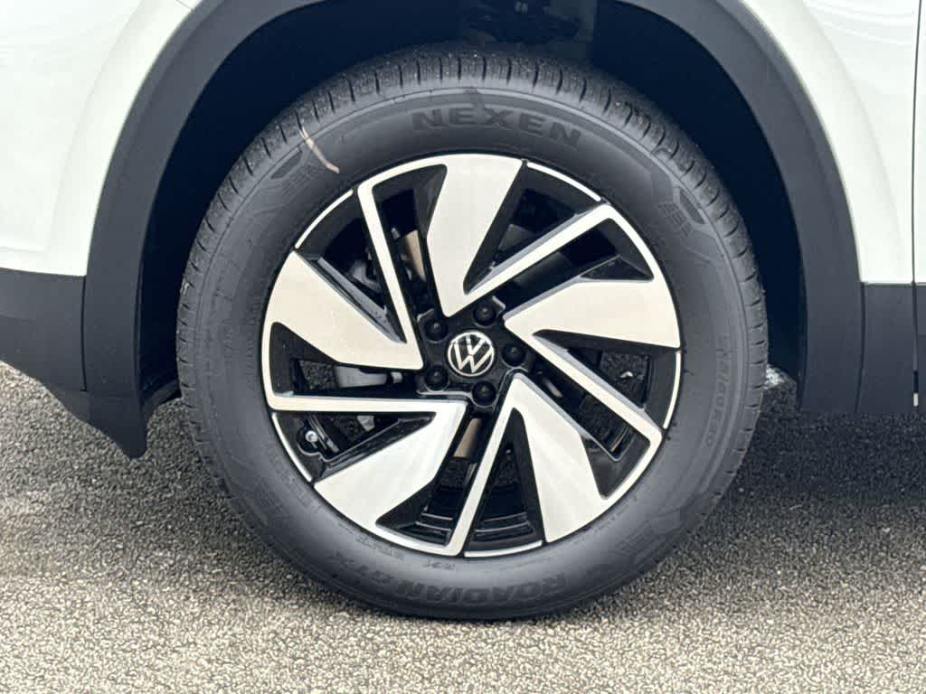 Thumbnail: 2026 Volkswagen Atlas - 11