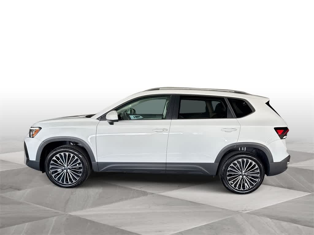 2025 Volkswagen Taos SE 5